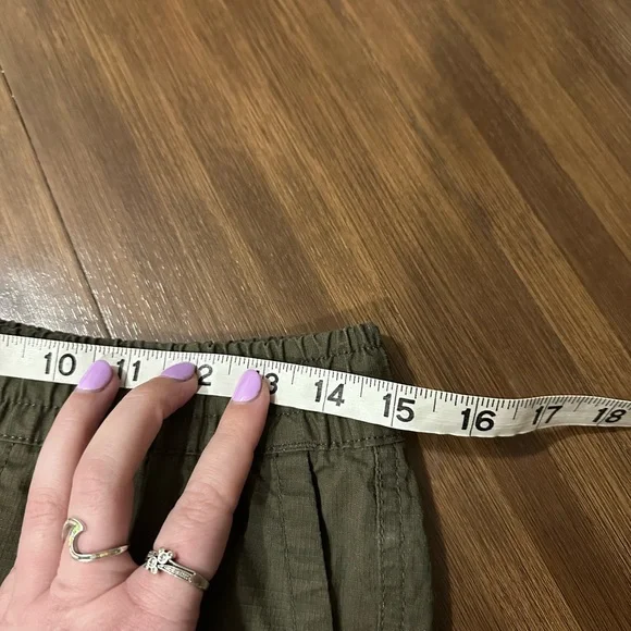Vuori Women's Ripstop Pants Raw Hem Army Green Size small VW450 - Picture 8 of 10